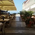 A Small For A Great Vacation 